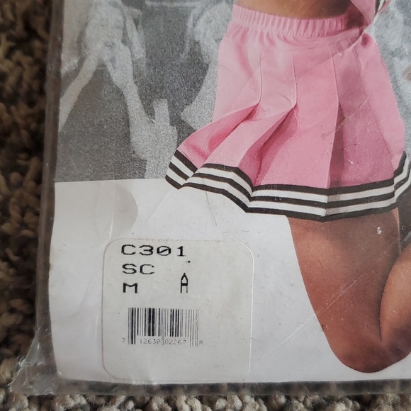 Alleson Cheerleading scarlet boy cut brief medium - Picture 2 of 5